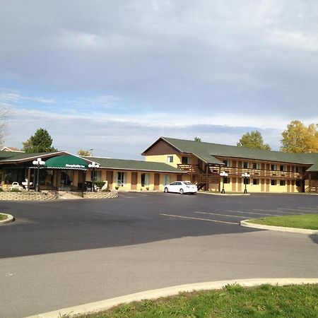 Hospitality Inn Bowmansville Екстериор снимка