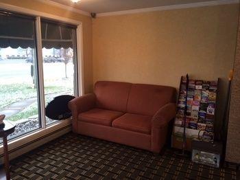 Hospitality Inn Bowmansville Екстериор снимка