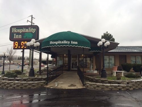Hospitality Inn Bowmansville Екстериор снимка